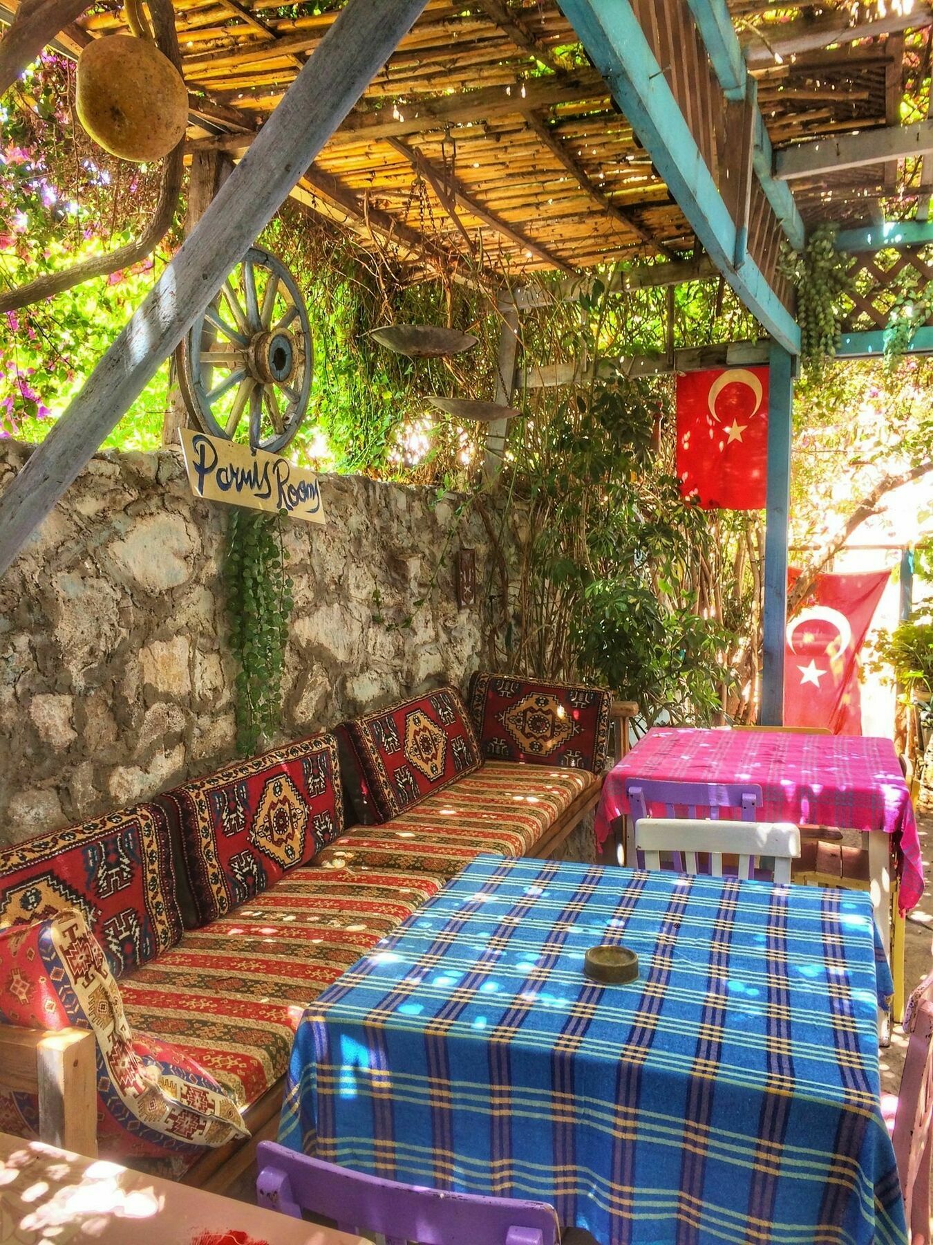 Parmis Rooms Çeşme Exteriör bild