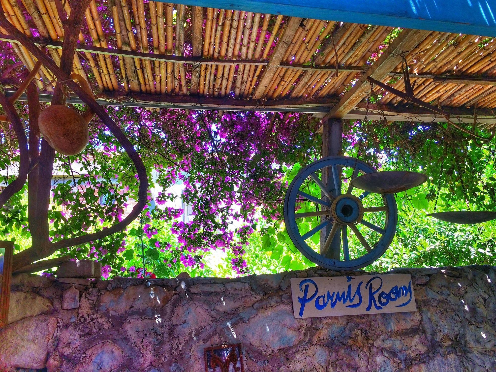 Parmis Rooms Çeşme Exteriör bild